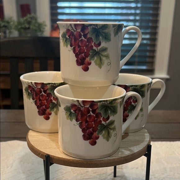 Royal Doulton Other - Vintage Royal Doulton “Vintage Grape” Retired Pattern Set of 4 Cups 1994-2004